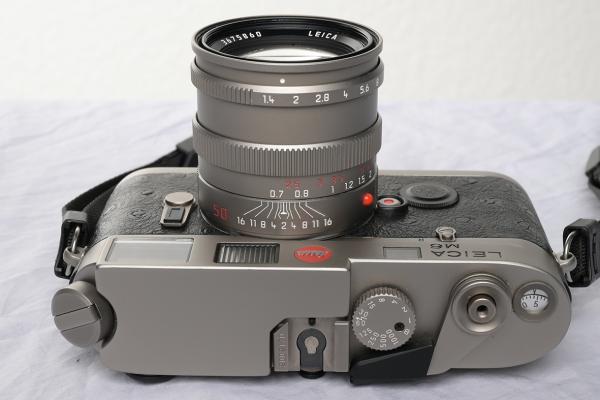 Leica M6 + Leica Summilux-M Titan 1:1.4 50mm -Gebrauchtartikel-